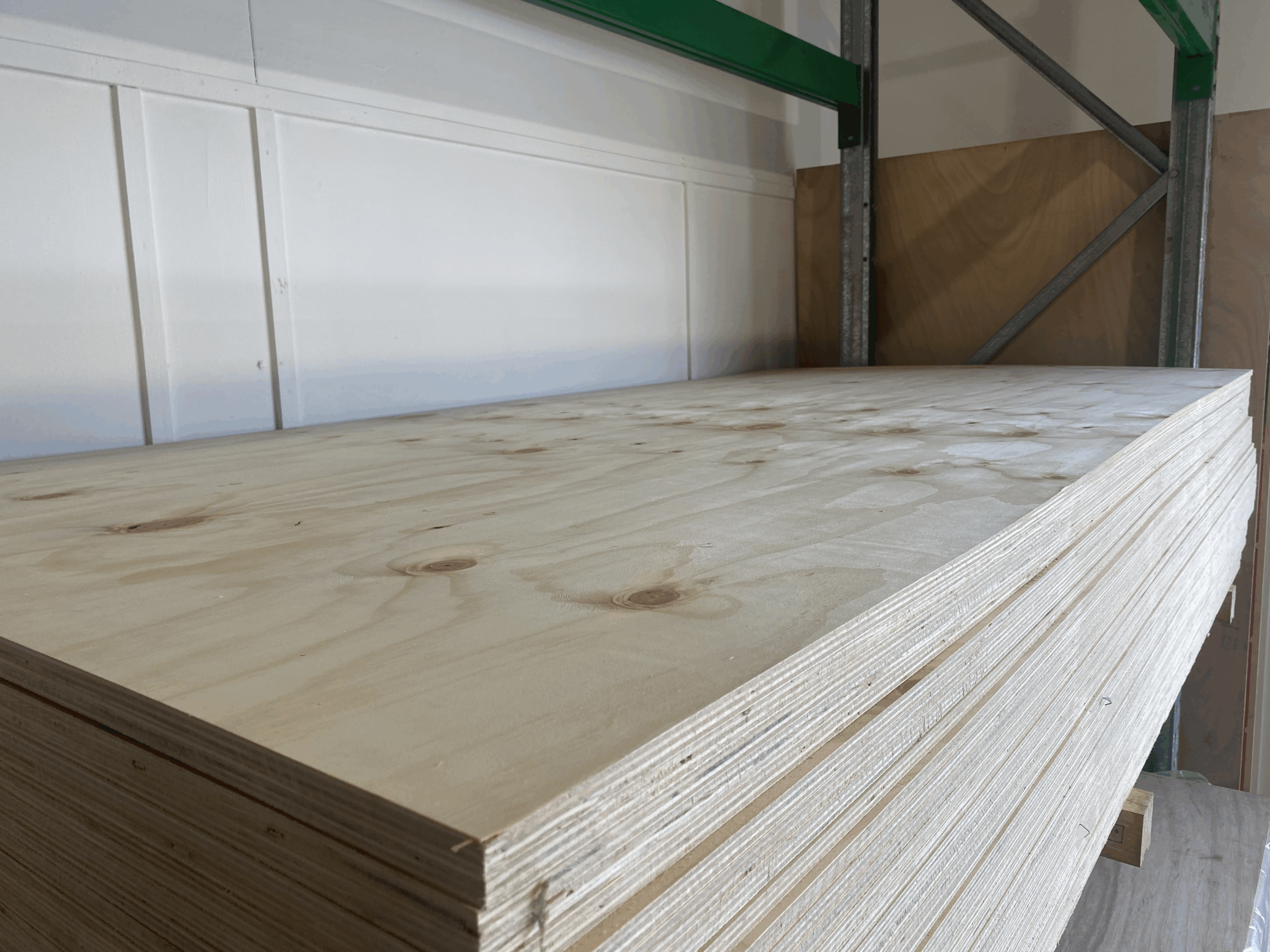 H3.2 Downgrade Radiata Pine Plywood